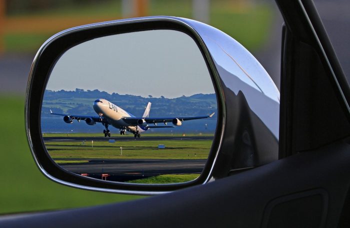 aereo specchietto auto